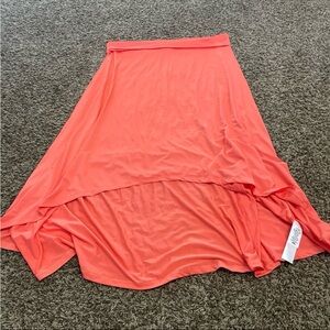 Lularoe NWT
Olivia high low skirt size 2 XL